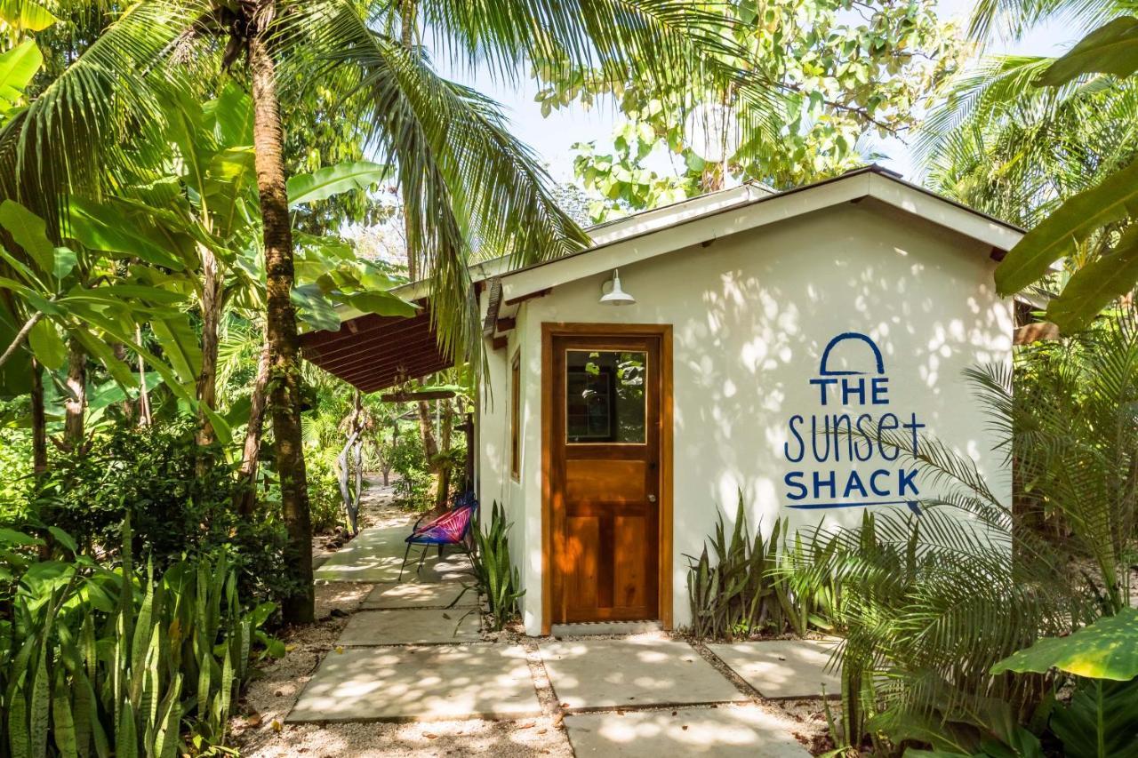 فندق The Sunset Shack نوسارا المظهر الخارجي الصورة